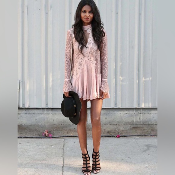 Free People Secret Origins Tate Lace Tunic NWT! - Picture 3 of 4